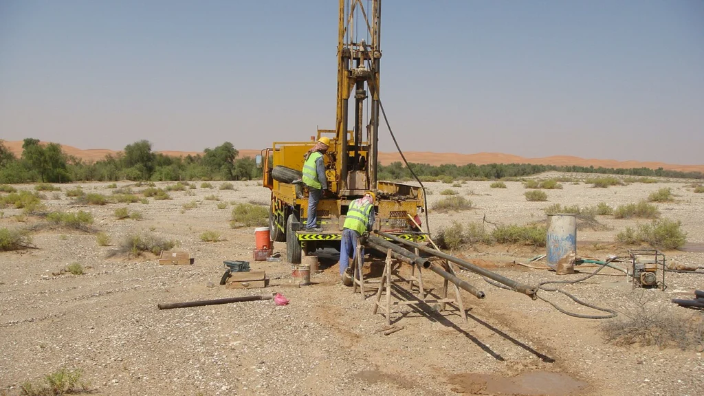 Wiertnica geotechniczna w terenie
